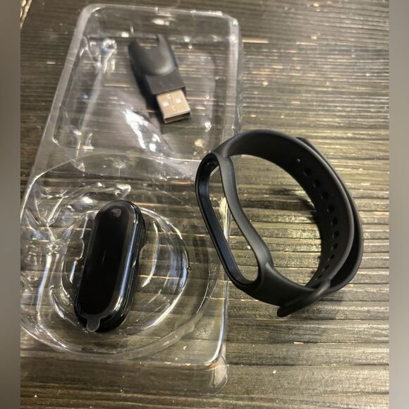 NEW M5 Smart Bracelet Fitness Activity Tracker New in Box - Picture 6 of 7